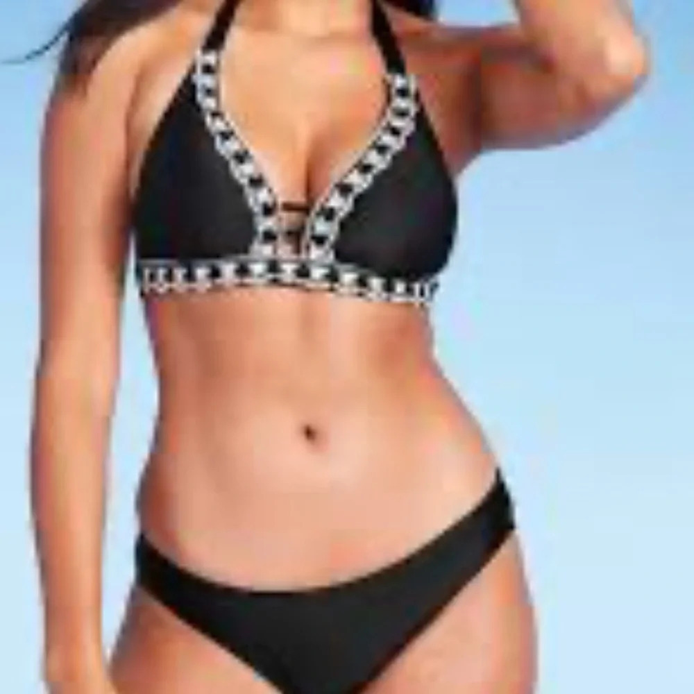 Kona Sol, S, NWOT, Black & White embroidered detail, geometric shapes,bikini top